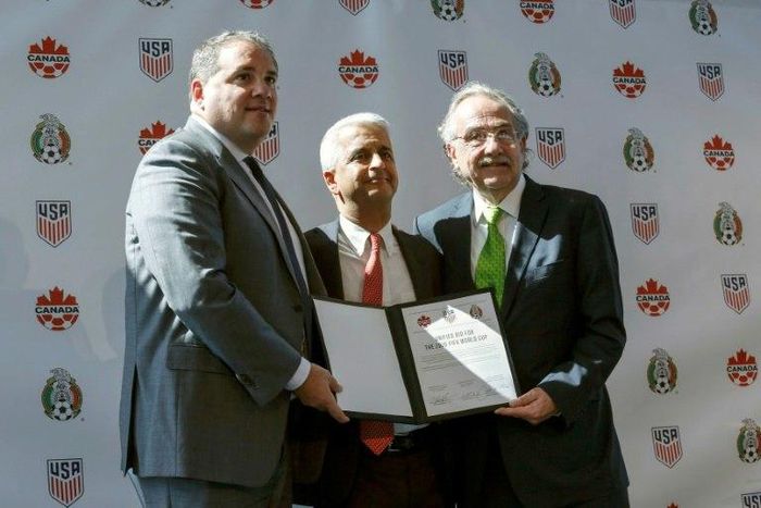 Sunil Gulati President of United States Soccer Federation (C) poses for a picture next to Victor Montagliani CONCACAF President (L) and Decio de Maria President of the Mexican Football Federation (R) after announcing the next soccer 2026 World Cup
