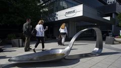 Lawsuits Lay Bare Sackler Family's Role in Opioid Crisis