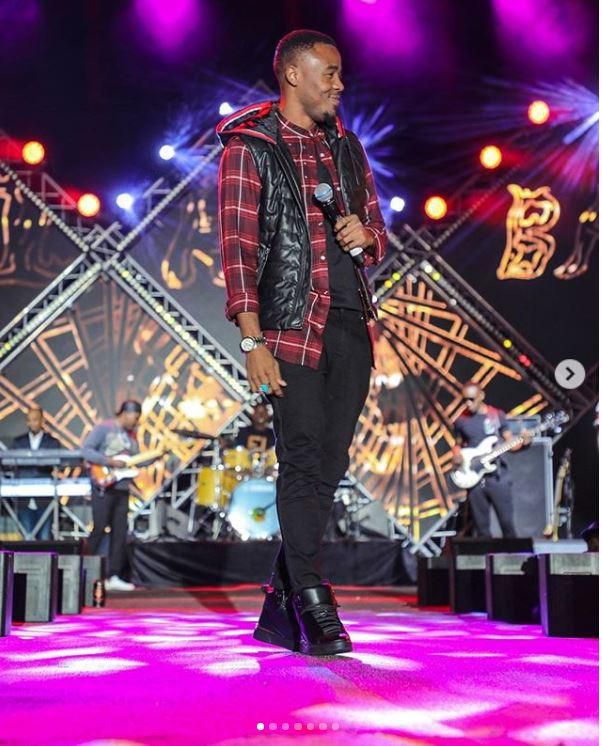 Alikiba’s electrifying performance brings Oman to standstill