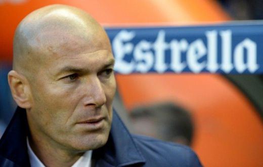Real Madrid's French coach Zinedine Zidane says he is "far from" the ideas of presidential candidate Marine Le Pen