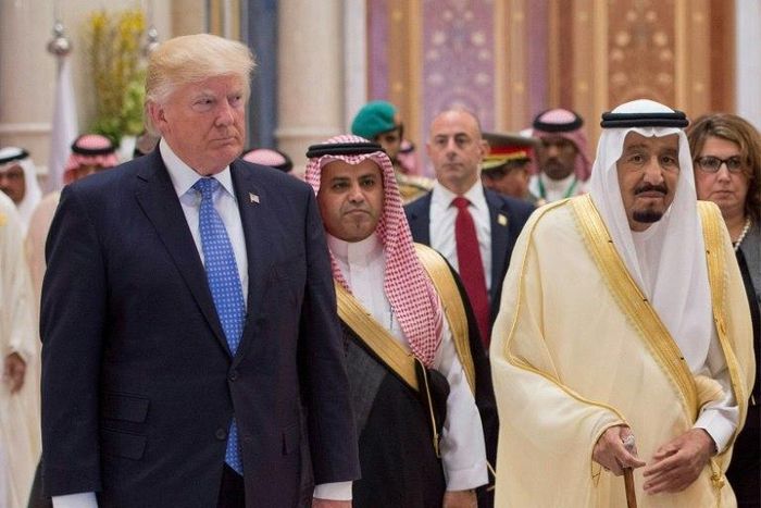 Saudi King Salman bin Abdulaziz al-Saud (right) and US President Donald Trump attend a meeting of the Gulf Cooperation Council in Riyadh
