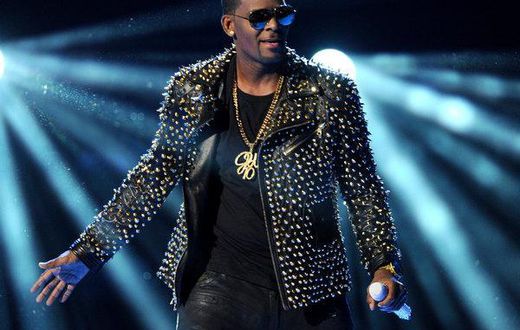 New R. Kelly sex video turned over to authorities, lawyer says
