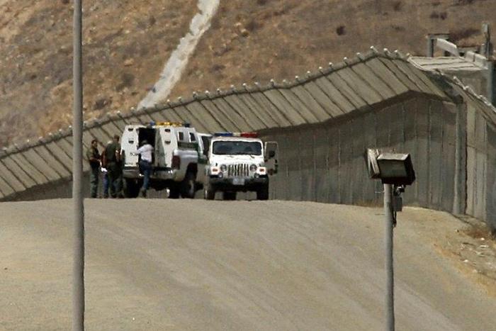 The United States has deported some 2.5 million undocumented immigrants between 2009 and 2015, many of whom crossed the border from Mexico
