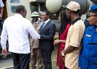 President Uhuru Kenyatta received by Governor Alfred Mutua in Masii for the launch of NIIMS registration (PSCU)