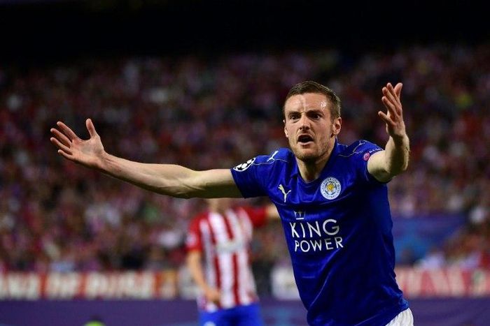 Leicester City's forward Jamie Vardy shouts and gestures during the UEFA Champions League quarter final first leg football match Club Atletico de Madrid vs Leicester City at the Vicente Calderon stadium in Madrid on April 12, 2017