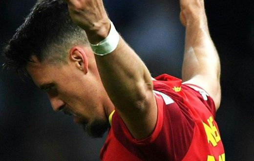 Sandro Wagner's index finger was taped during the Bundesliga match between Hoffenheim and Hertha Berlin