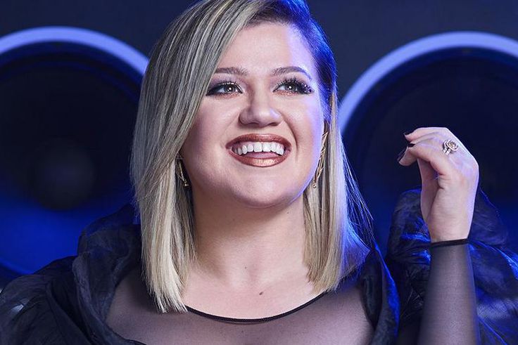 Kelly Clarkson Will Host The 2019 Billboard Awards