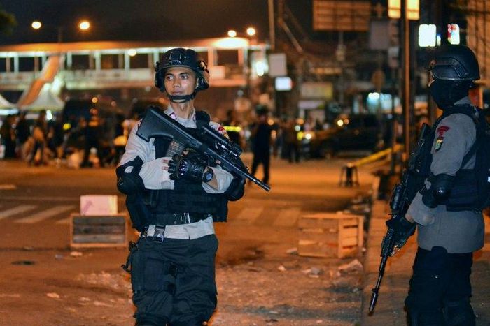 Indonesia's elite anti-terror squad was Thursday investigating a suicide bombing attack near a busy Jakarta bus station that killed three policemen.
