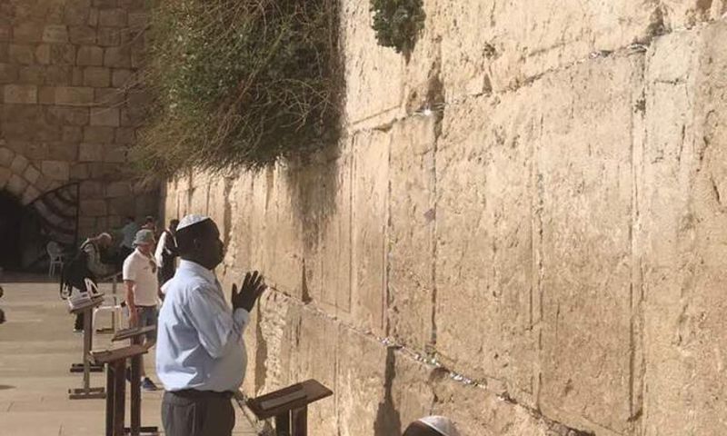 Raila at the Wailing Wall