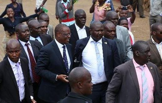 ___6440353___https:______static.pulse.com.gh___webservice___escenic___binary___6440353___2017___3___28___15___Evans+Kidero+bodyguards