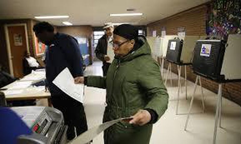 Chicago voters head to the polls in free-for-all mayoral election