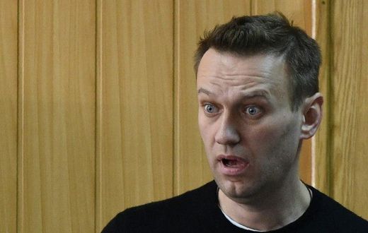 Kremlin critic Alexei Navalny, who was arrested during March 26 anti-corruption rally, attends a hearing at a court in Moscow on March 27, 2017