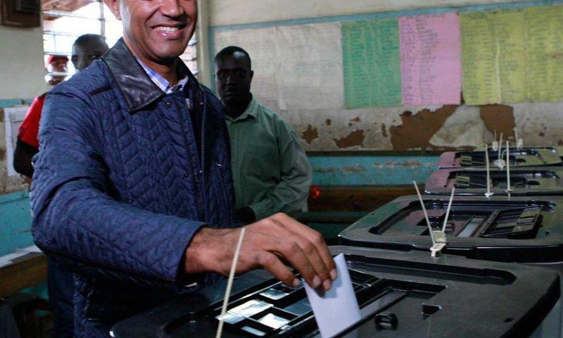 ___6604876___https:______static.pulse.com.gh___webservice___escenic___binary___6604876___2017___4___30___13___Peter+Kenneth+voting+in+the+recently+concluded+Nairobi+Jubilee+Primaries.