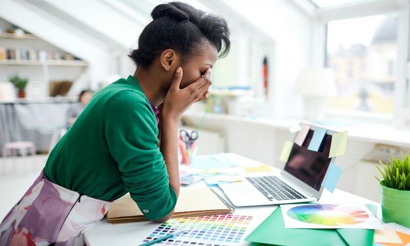 ___8732858___2018___8___16___15___bigstock-black-woman-stressed2
