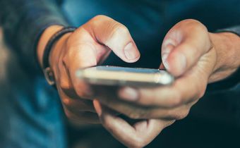 How to Survive Dating App Anxiety