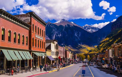 A quiet town with an 'old timey' feeling