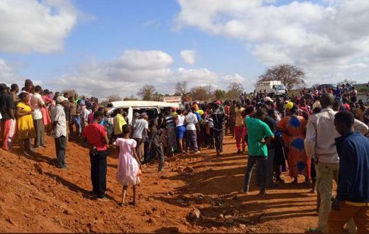 8 killed in grisly road accidents