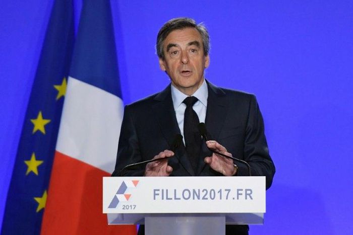 French presidential candidate Francois Fillon addresses a press conference in Paris on March 1, 2017
