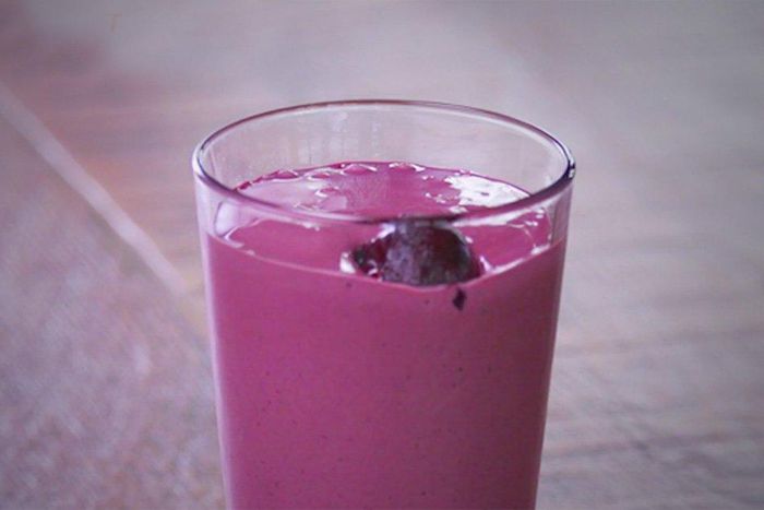 chocolate cherry smoothie