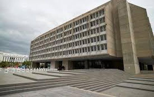 24 charged in $1.2 billion Medicare scheme, U.S. says