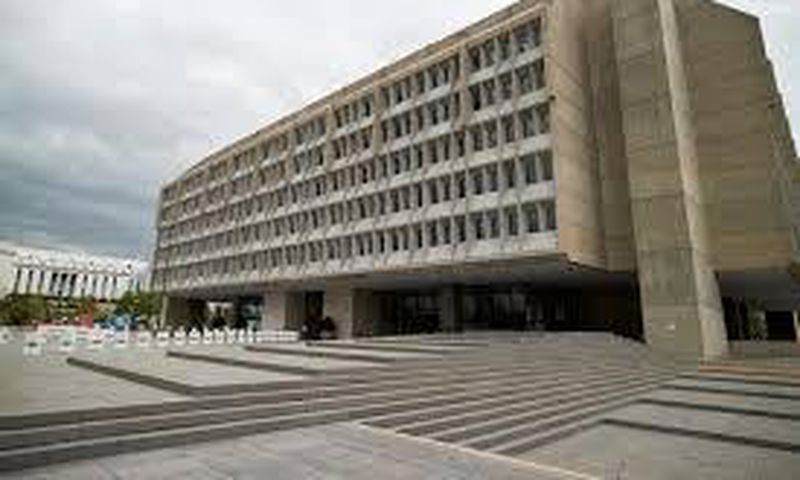 24 charged in $1.2 billion Medicare scheme, U.S. says