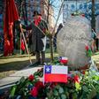 People stand near the grave of former Swedish Prime Minister Olof Palme, on February 28, 2016 just a few blocks away from the place where he was shot and killed 30 years ago in the center of Stockholm