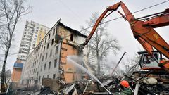 The Moscow mayor's plan to raze Soviet-era apartment blocks is being fiercely contested by many residents