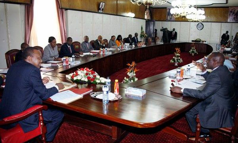 President Uhuru Kenyatta and Deputy President William Ruto chairs a cabinet meeting at State House, Nairobi. The cabinet approved a new Sh100 billion pay rise for civil servants.