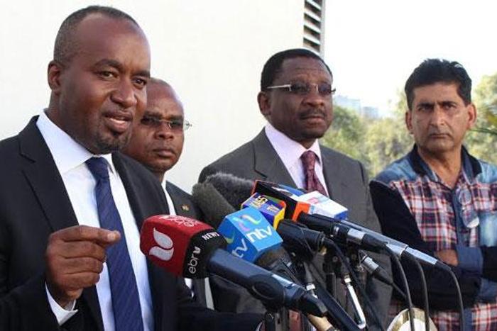 File image of Hassan Joho addressing the press flanked by Amason Kingi, Jaes Orengo and Irshad Sumra. The DCI has clarified that the letter circulating on Social media linking him to drug trafficking is fake