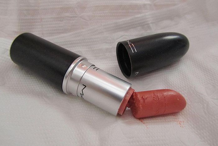 Broken lippie (Courtesy)