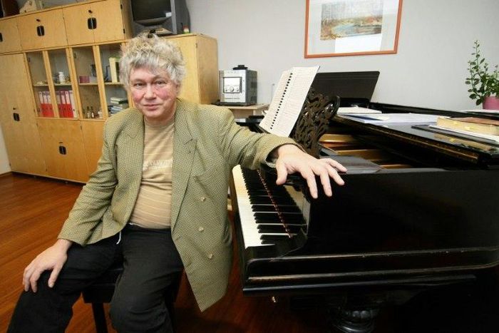 Hungarian pianist Zoltan Kocsis died "after a long illness" on November 6, 2016