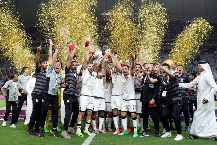 Al-Sadd's players celebrate their victory in the Qatar Emir Cup Final football match against Al-Rayyan at the Khalifa International Stadium in Doha on May 19, 2017
