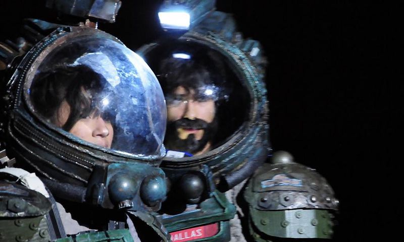 High School 'Alien' Production Wins Internet Raves