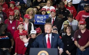 Trump is wasting our immigration crisis