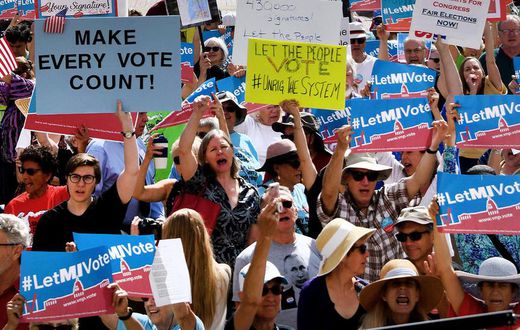 Judges rule Michigan's congressional districts are unconstitutionally gerrymandered, order them redrawn