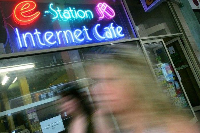 15-year-old Amanda Todd killed herself after being blackmailed online