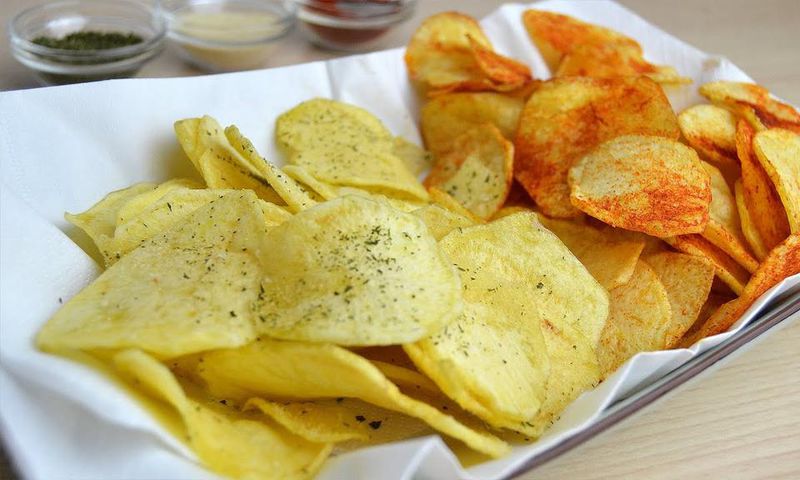Homemade potato crisps(YouTube)