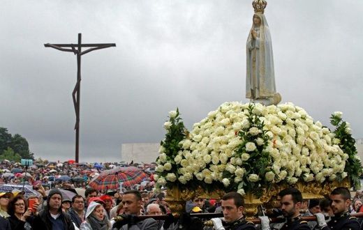 The canonisation of Jacinta and Francisco Marto will take place during Pope Francis' visit to Fatima Catholic shrine visited by millions of pilgrims every year