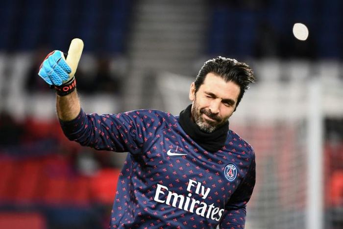 Gianluigi Buffon would like a second season at Paris Saint-Germain