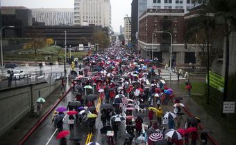 LA Teachers Strike for First Time in 30 Years, the Nation's Largest School Walkout