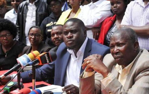 File image of Senators Johnson Sakaja flanked by Rachel Shebesh, Maina Kamanda and other Jubilee party politicians