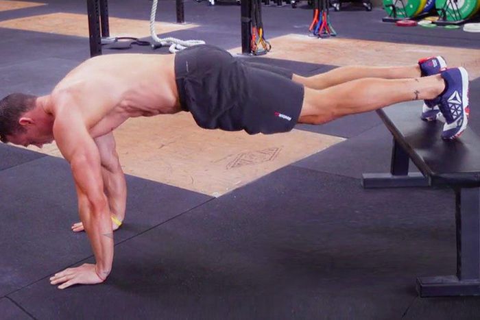 Continuous abs ladder