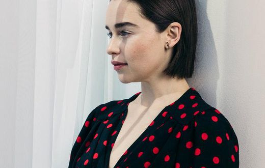 Here be mother of dragons