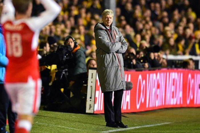 Arsenal's manager Arsene Wenger watches from the touchline on February 20, 2017