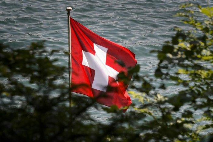 Swiss prosecutors have opened an investigation into alleged spying on members of the Turkish community in Switzerland