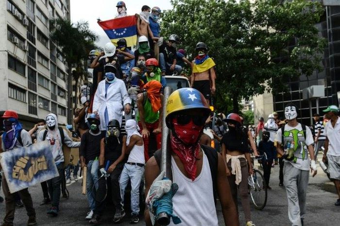 Venezuela's anti-government protests have turned increasingly violent, with clashes pushing the death toll to new heights