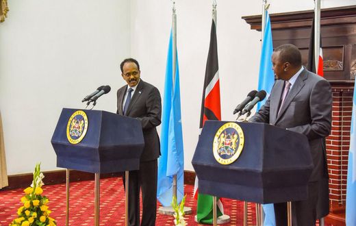 File image of President Uhuru Kenyatta (R) with his Somalia counterpart Mohamed Farmaajo (L) during a joint press conference in State House Nairobi