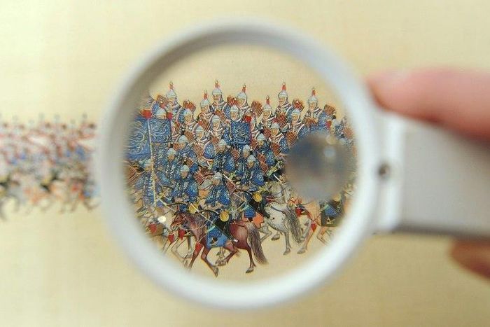 A Lithuanian court has jailed a Russian citizen and one of its own nationals for spying for Moscow