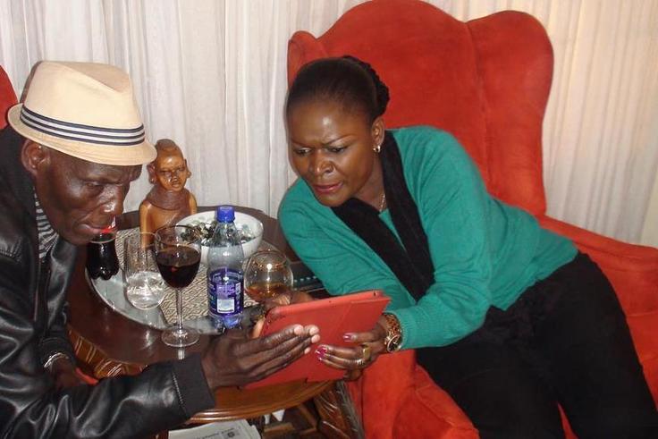 Suzzana Owiyo with Oliver Mtukudzi (Instagram)