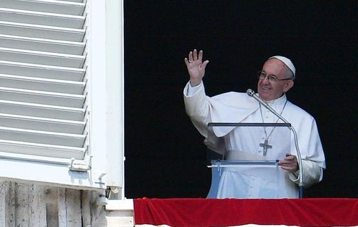 Pope Francis addresses the crowd at the Vatican on April 23, 2017